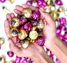 25 Pieces Modern Golden and Pink Coloured Glass Christmas Ornament